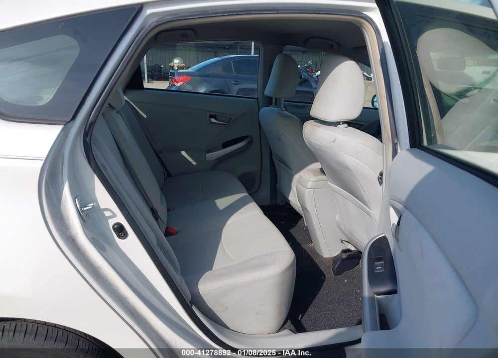 2014 TOYOTA PRIUS VIN: JTDKN3DU2E1833647