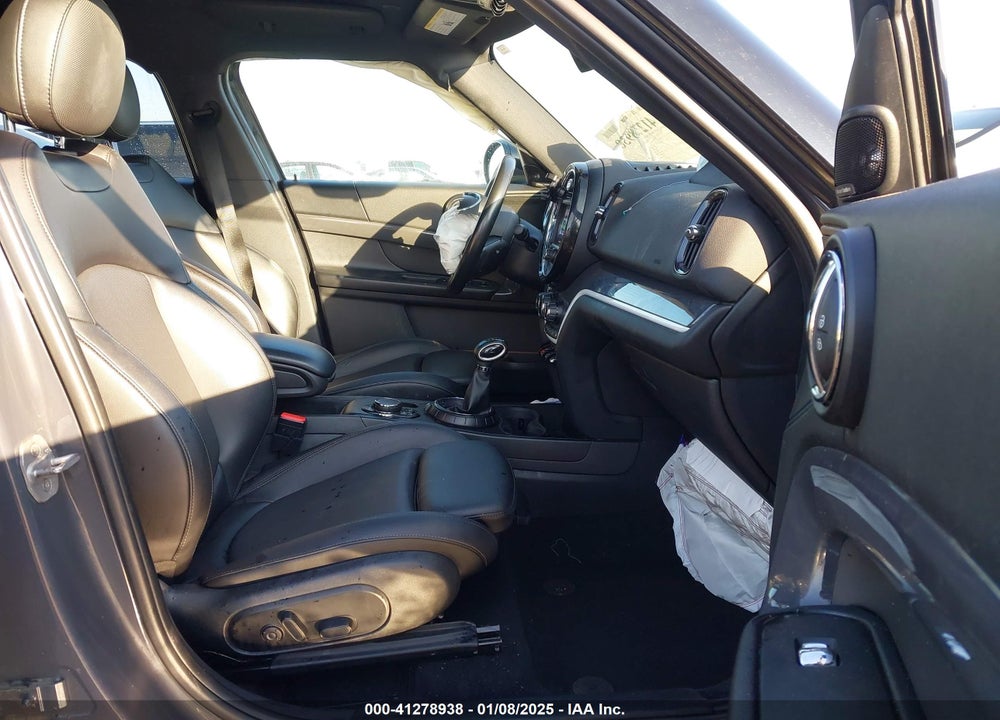 2017 MINI COUNTRYMAN VIN: WMZYT5C30H3D80936