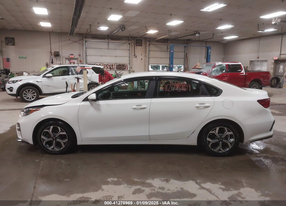 2021 KIA FORTE LXS VIN: 3KPF24AD3ME273413