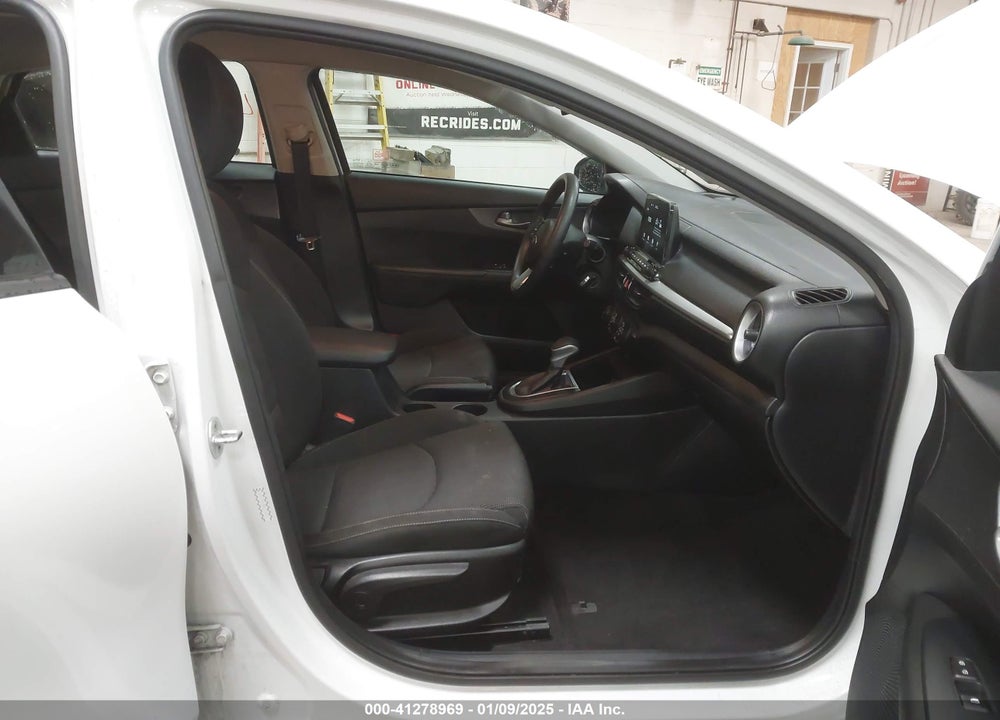 2021 KIA FORTE LXS VIN: 3KPF24AD3ME273413