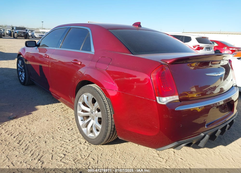 2021 CHRYSLER 300 TOURING L VIN: 2C3CCAAG1MH673438