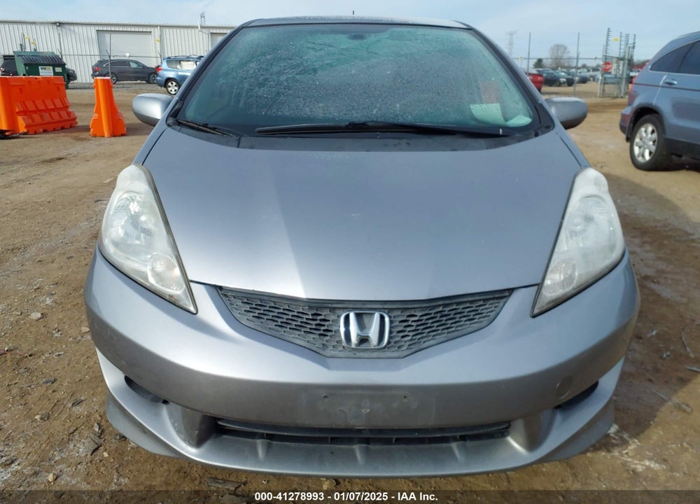 2009 HONDA FIT VIN: JHMGE88449S010505