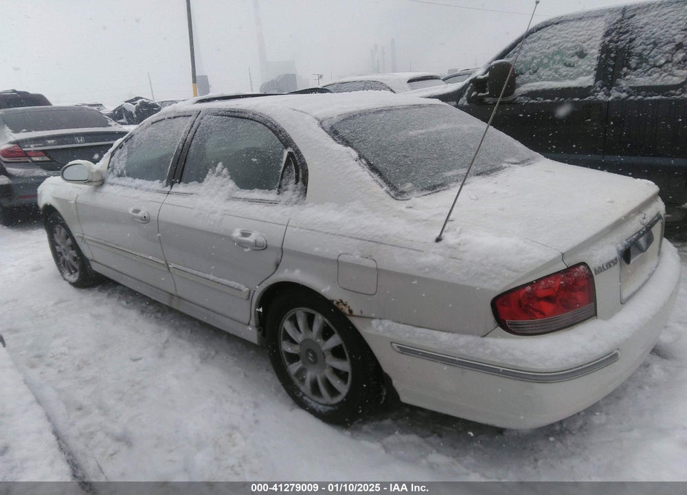 2002 HYUNDAI SONATA GLS/LX VIN: KMHWF35H92A692213