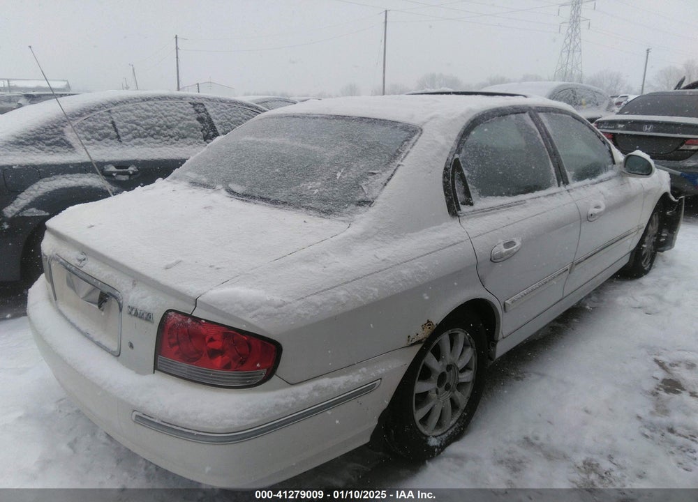 2002 HYUNDAI SONATA GLS/LX VIN: KMHWF35H92A692213