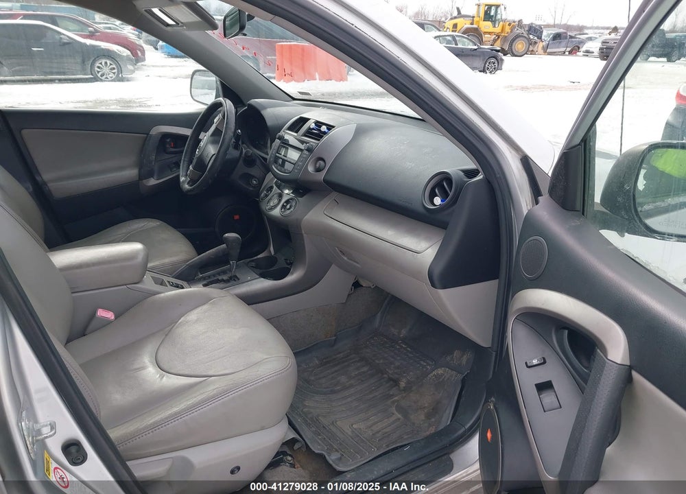 2007 TOYOTA RAV4 LIMITED VIN: JTMBD31VX75074967