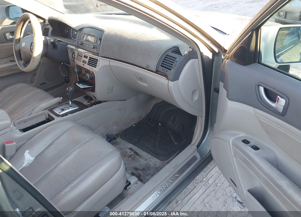 2008 HYUNDAI SONATA LIMITED/SE VIN: 5NPEU46C18H362498