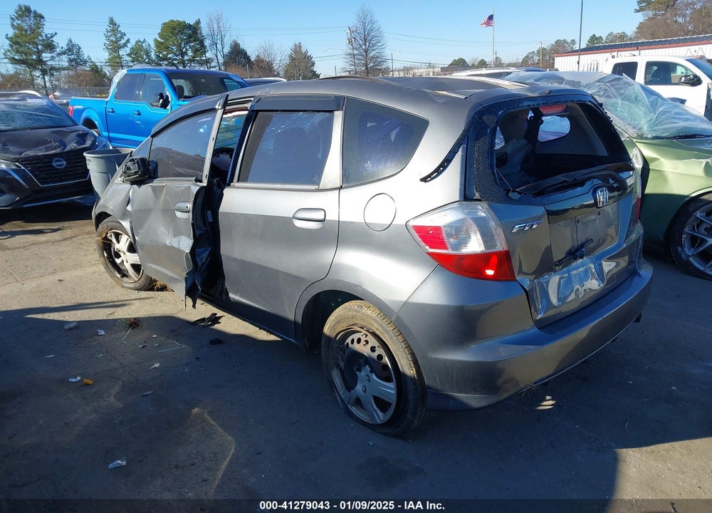 2012 HONDA FIT VIN: JHMGE8H31CC020966