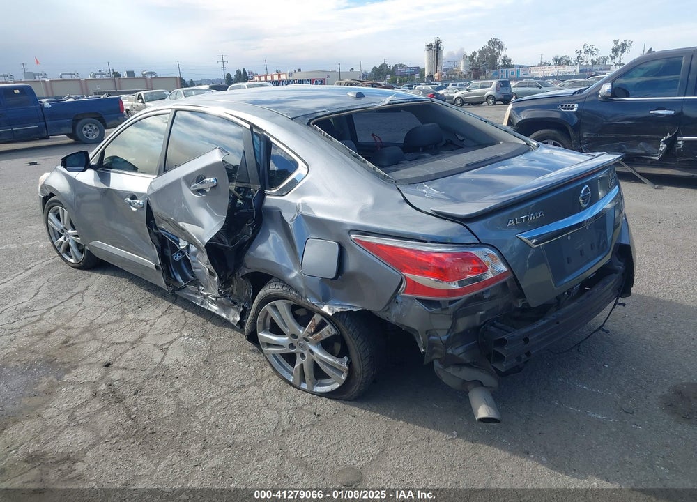 2015 NISSAN ALTIMA VIN: 1N4BL3AP3FC232702