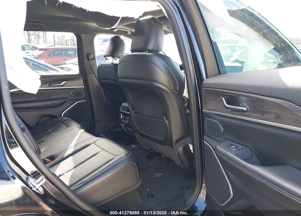 2024 JEEP GRAND CHEROKEE 4XE VIN: 1C4RJYB65RC116715