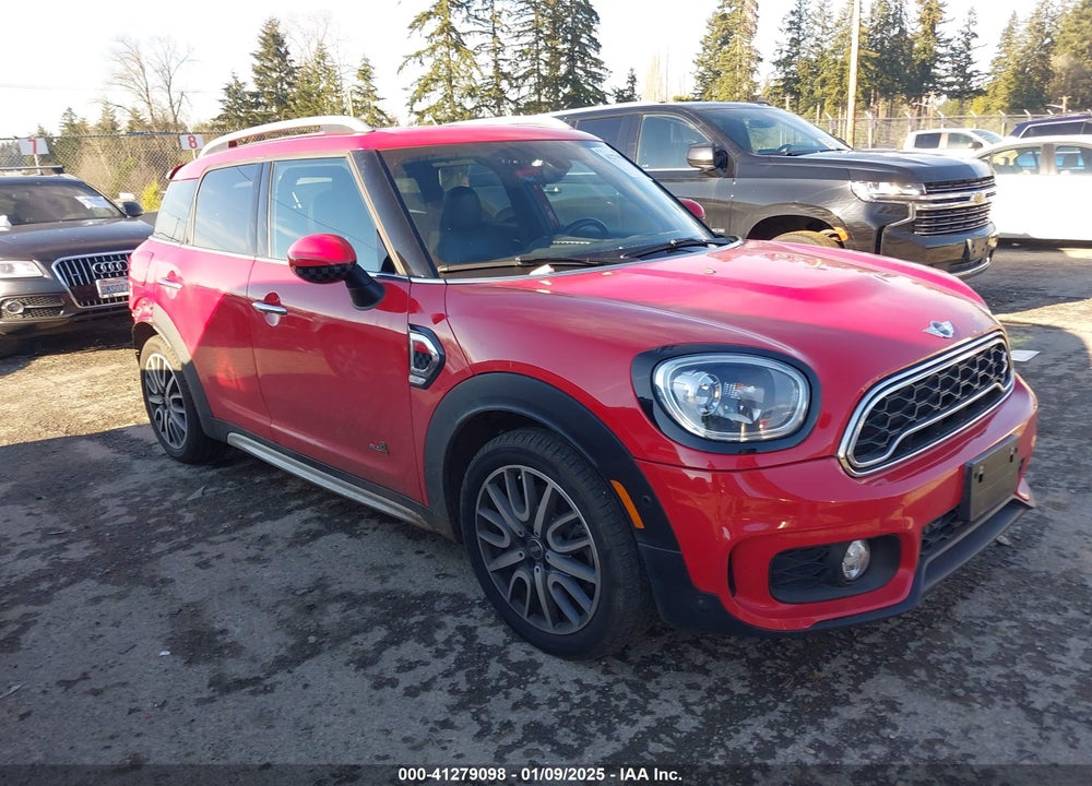 2018 MINI COUNTRYMAN COOPER S VIN: WMZYT5C36J3D83345