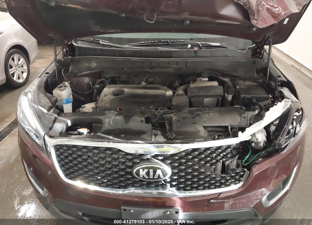 2017 KIA SORENTO 2.4L LX VIN: 5XYPGDA30HG264920