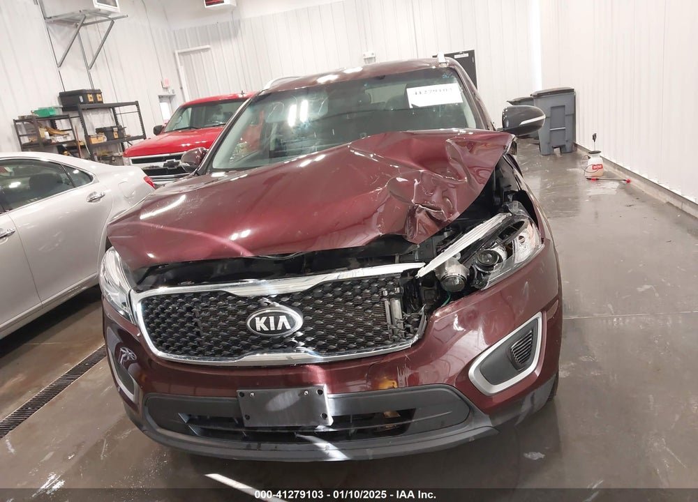 2017 KIA SORENTO 2.4L LX VIN: 5XYPGDA30HG264920