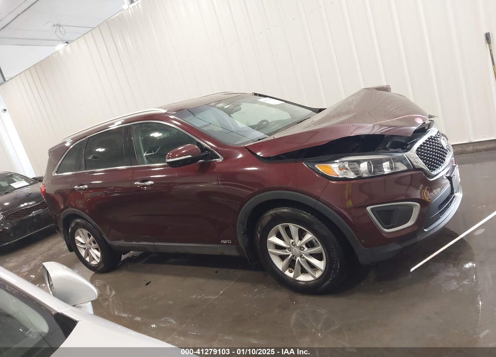 2017 KIA SORENTO 2.4L LX VIN: 5XYPGDA30HG264920