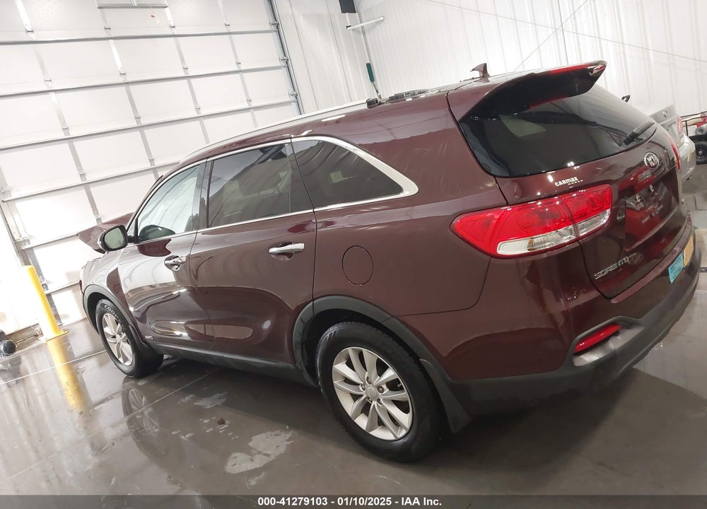 2017 KIA SORENTO 2.4L LX VIN: 5XYPGDA30HG264920