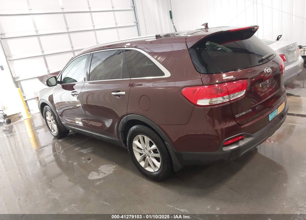 2017 KIA SORENTO 2.4L LX VIN: 5XYPGDA30HG264920