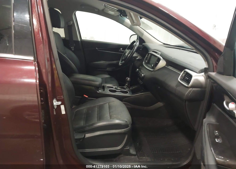 2017 KIA SORENTO 2.4L LX VIN: 5XYPGDA30HG264920