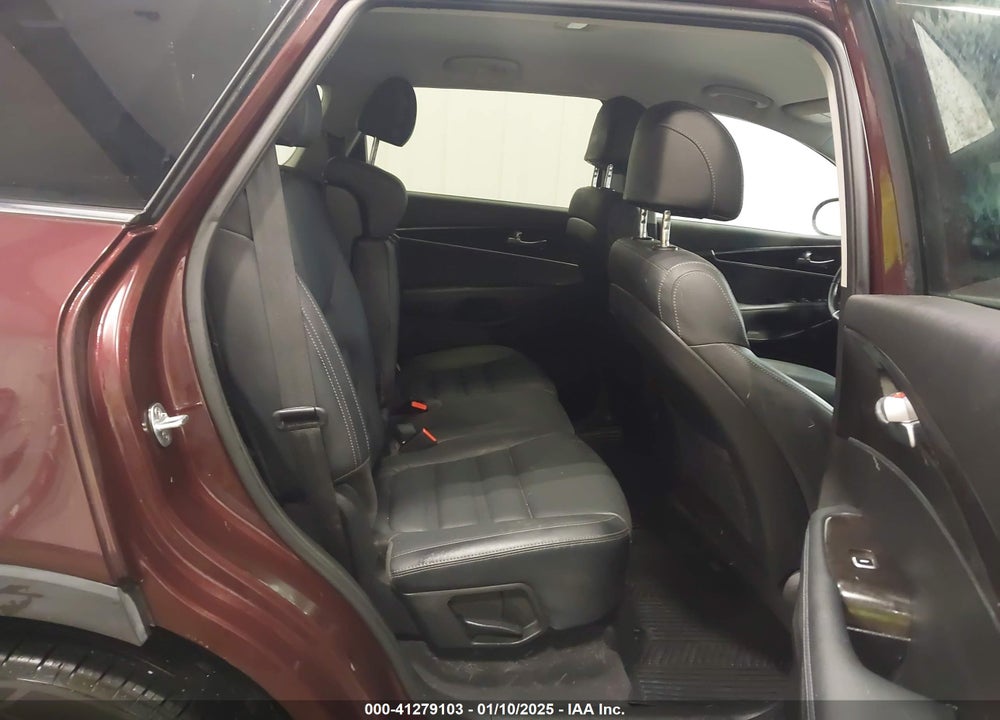 2017 KIA SORENTO 2.4L LX VIN: 5XYPGDA30HG264920