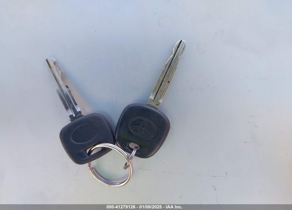 2003 TOYOTA CAMRY SE V6 VIN: 4T1BF32K33U560319