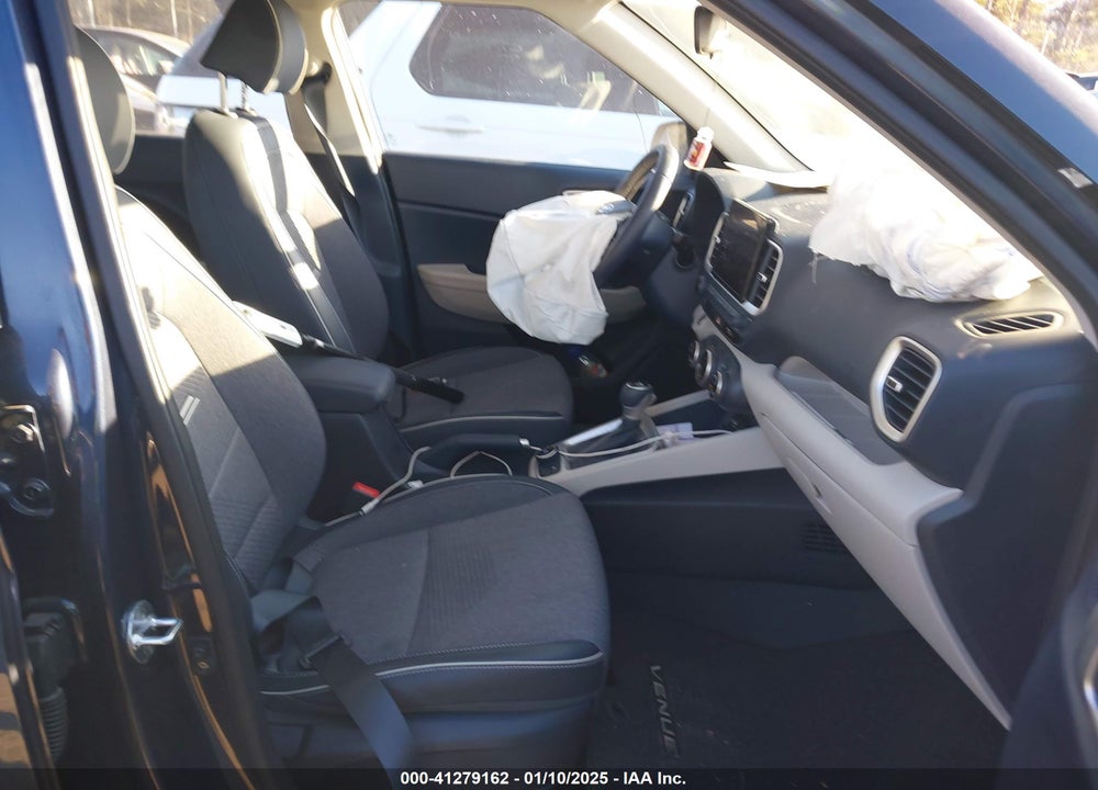 2022 HYUNDAI VENUE LIMITED VIN: KMHRC8A36NU169697