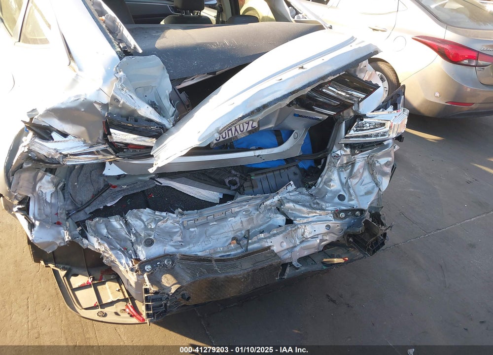 2020 HONDA CLARITY VIN: JHMZC5F11LC000716