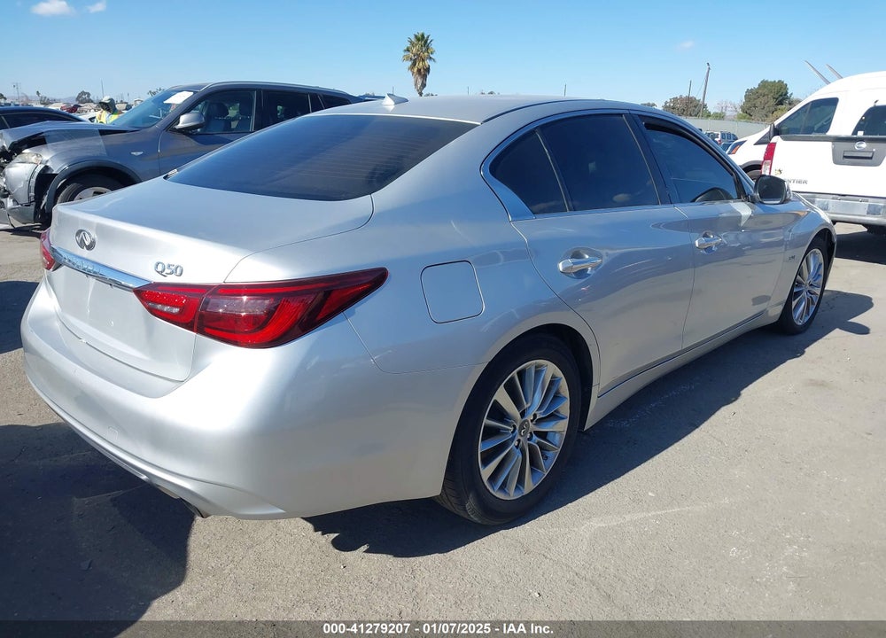 2018 INFINITI Q50 3.0T LUXE VIN: JN1EV7AR5JM611068