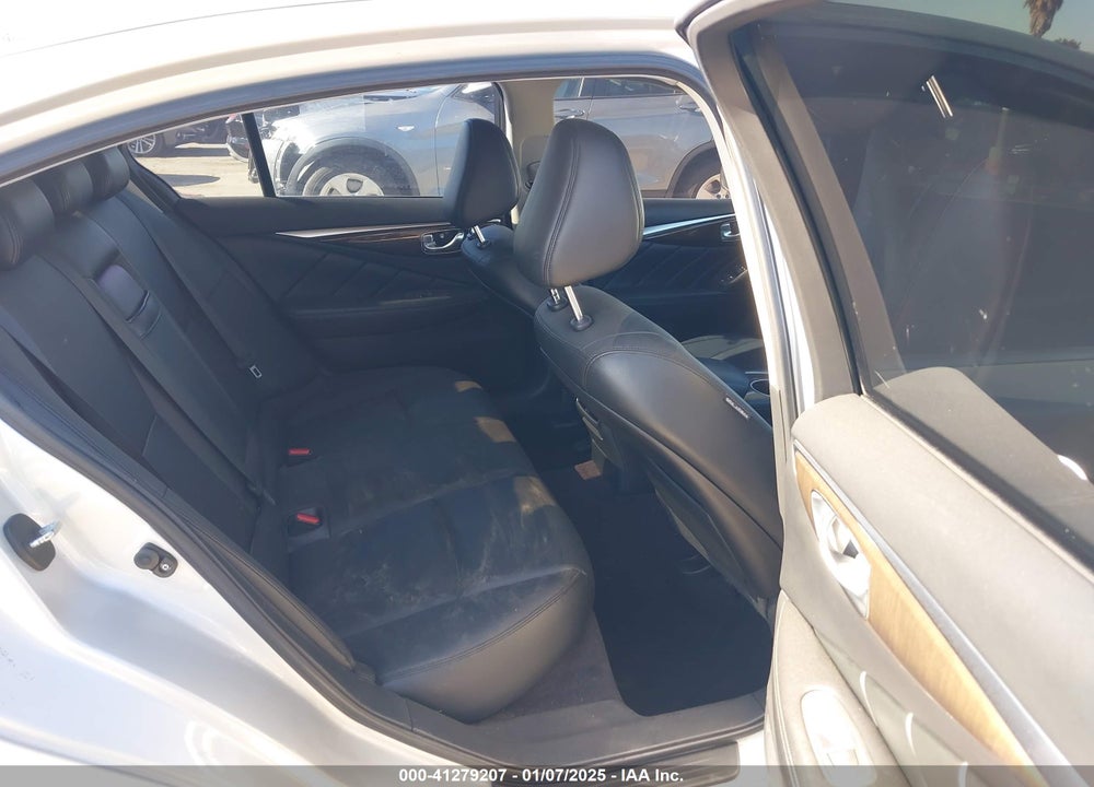 2018 INFINITI Q50 3.0T LUXE VIN: JN1EV7AR5JM611068