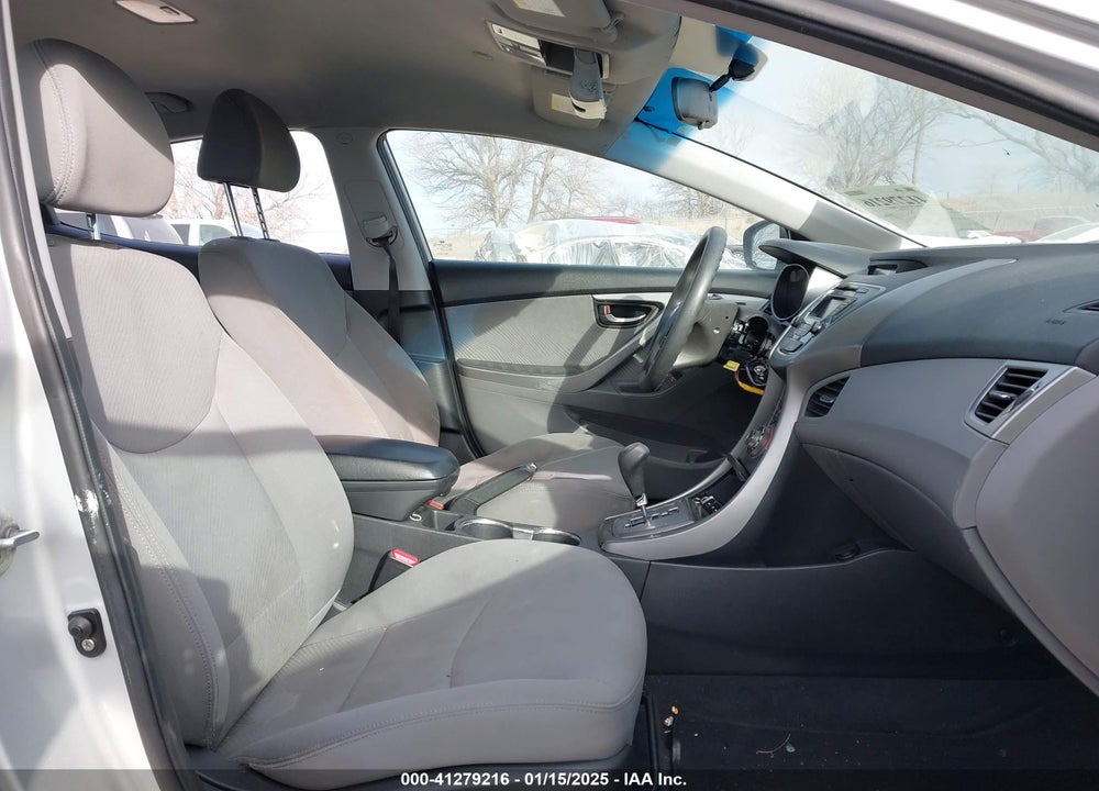 2013 HYUNDAI ELANTRA VIN: KMHDH4AE7DU009798