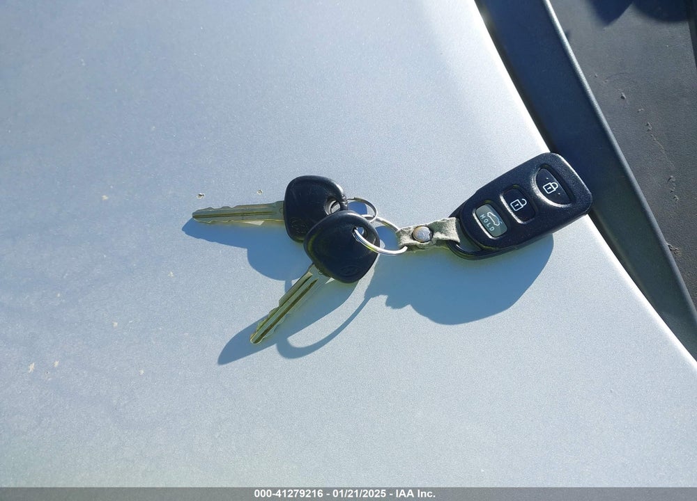 2013 HYUNDAI ELANTRA VIN: KMHDH4AE7DU009798