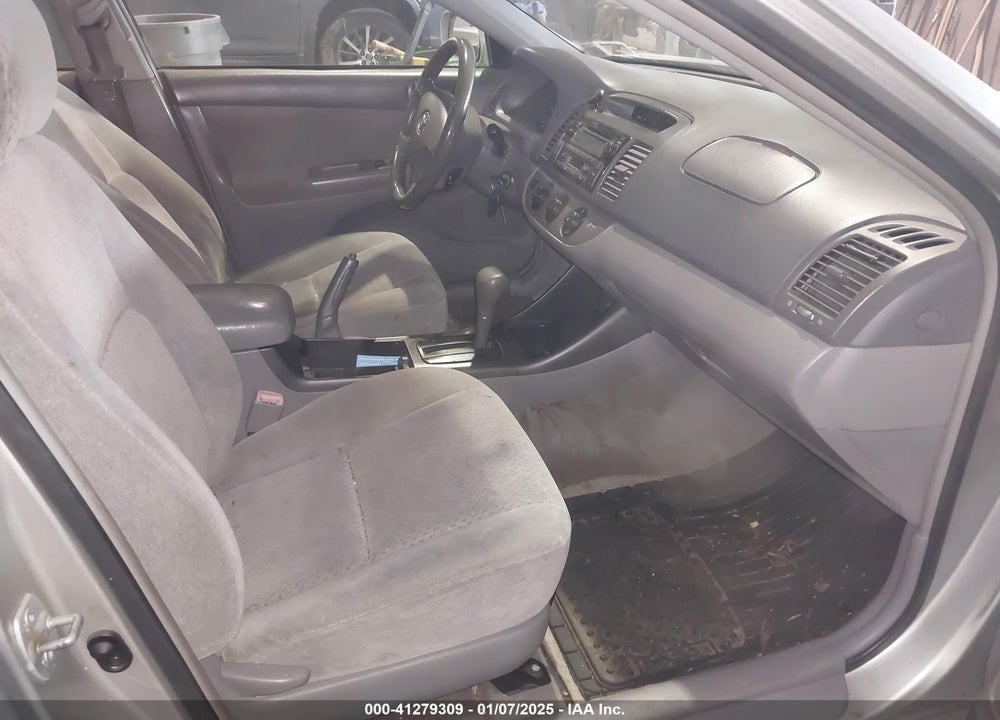 2004 TOYOTA CAMRY LE V6 VIN: 4T1BF32K94U570743