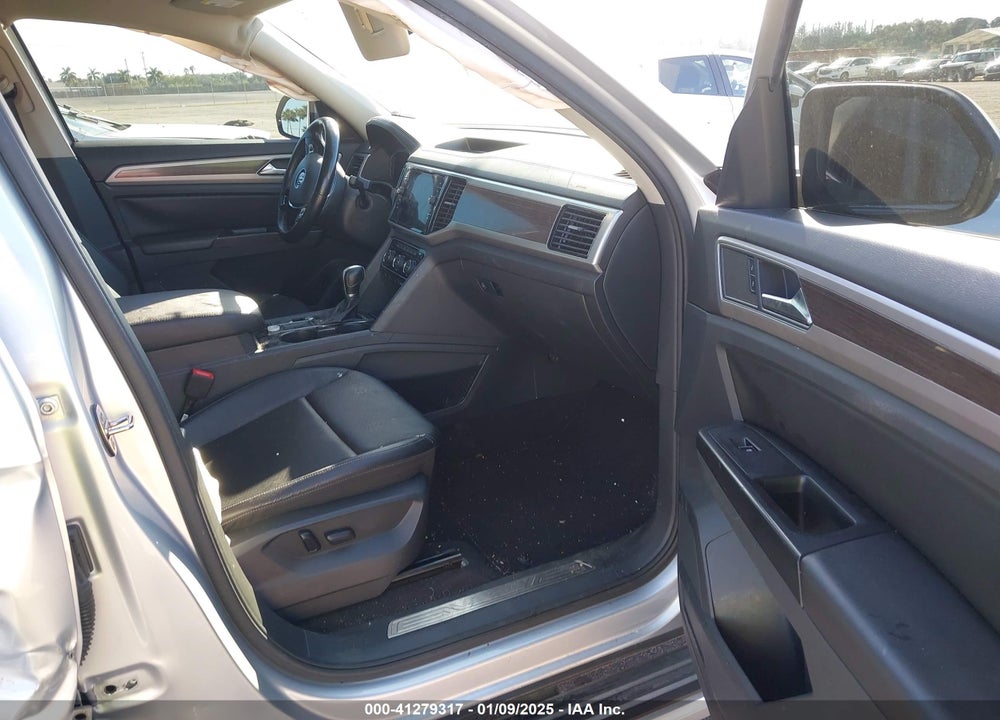 2019 VOLKSWAGEN ATLAS 3.6L V6 SEL VIN: 1V2ER2CA8KC574020