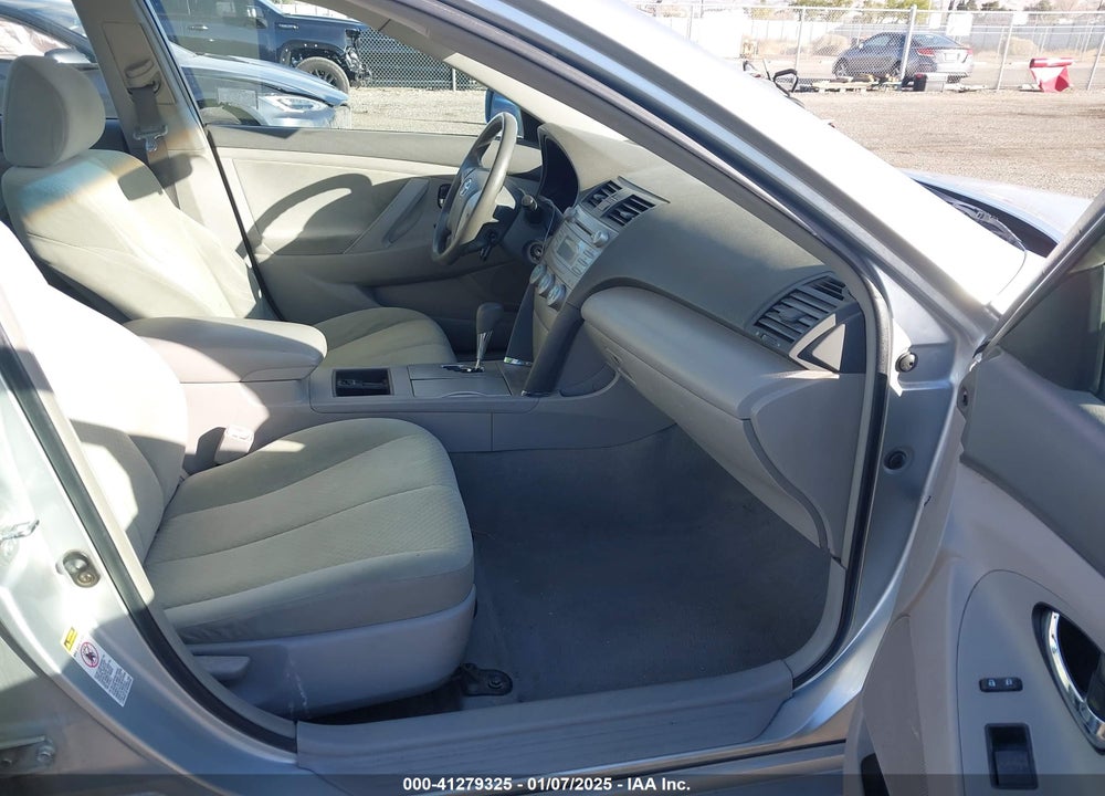2007 TOYOTA CAMRY VIN: 4T1BK46K77U517930