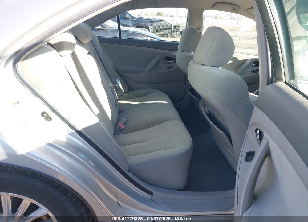 2007 TOYOTA CAMRY VIN: 4T1BK46K77U517930