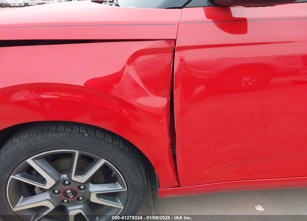 2020 KIA SOUL VIN: KNDJ63AU2L7022261
