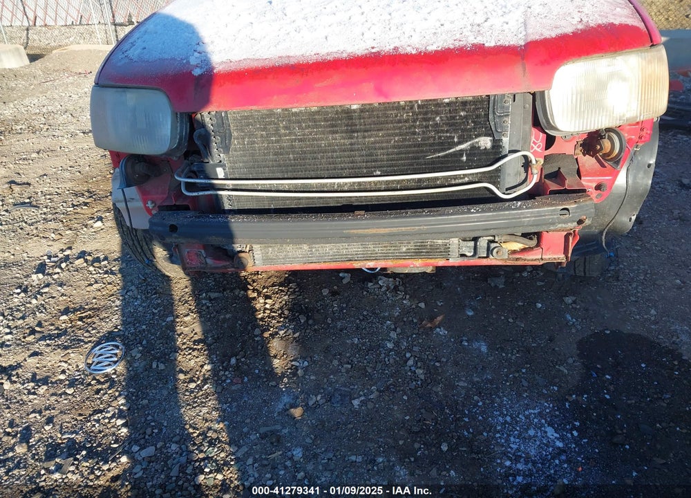 2001 FORD ESCAPE XLT VIN: 1FMYU04121KB28672