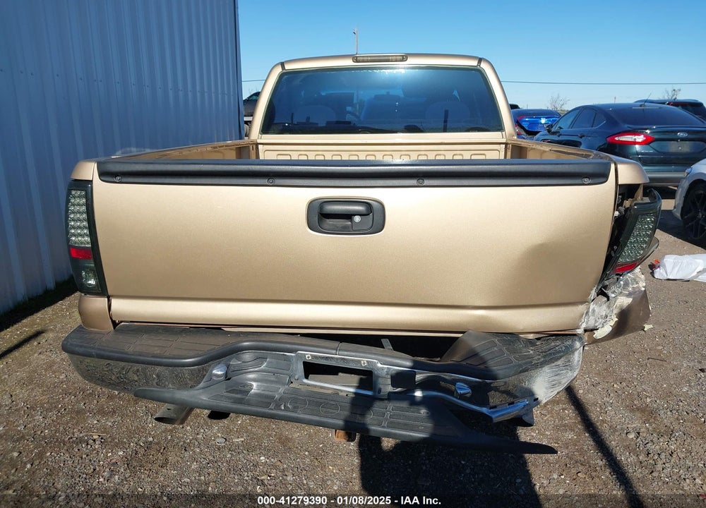 2001 CHEVROLET SILVERADO 1500 LS VIN: 2GCEC19V111172397