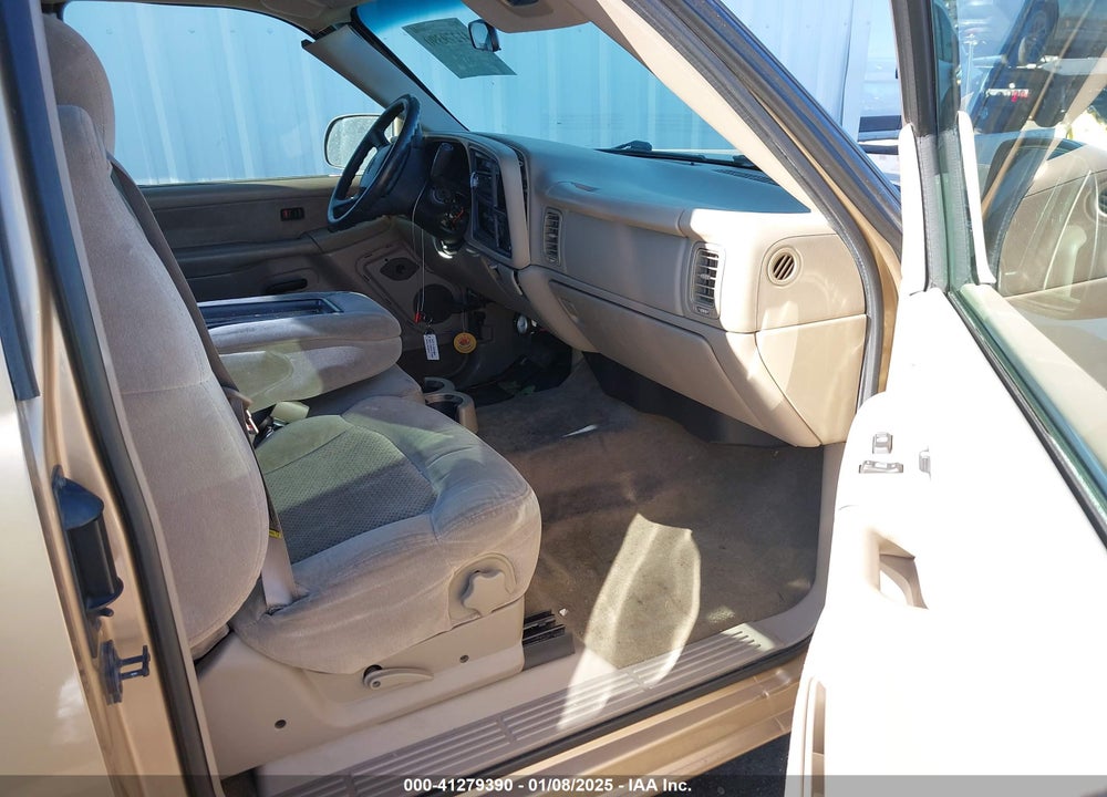 2001 CHEVROLET SILVERADO 1500 LS VIN: 2GCEC19V111172397