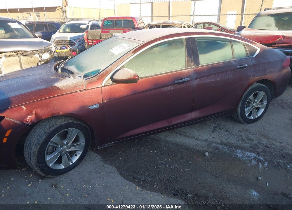 2018 BUICK REGAL SPORTBACK PREFERRED VIN: W04GL6SX0J1070154