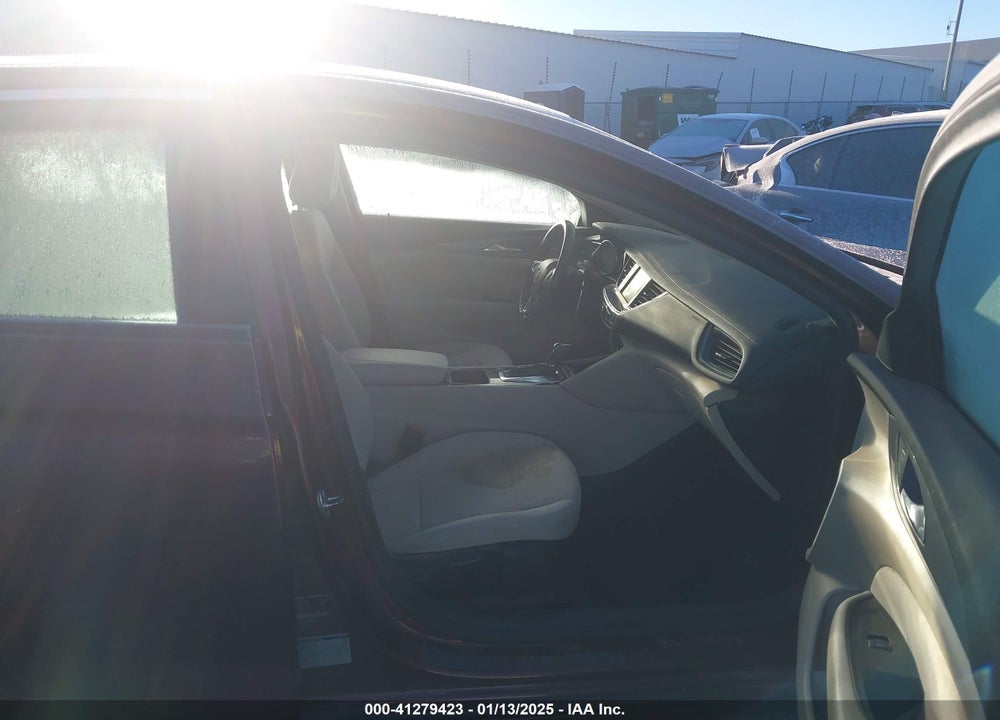 2018 BUICK REGAL SPORTBACK PREFERRED VIN: W04GL6SX0J1070154