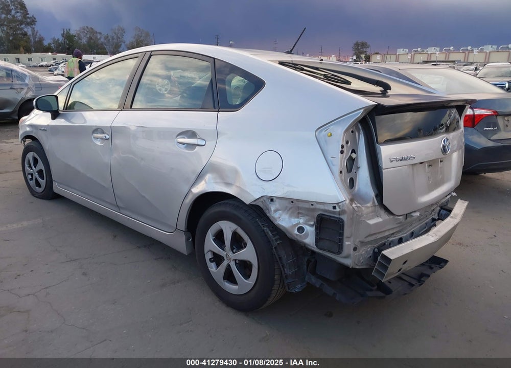 2015 TOYOTA PRIUS TWO VIN: JTDKN3DU8F0439528