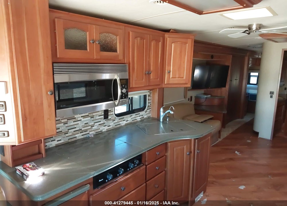 2007 FREIGHTLINER CHASSIS X LINE MOTOR HOME VIN: 4UZACFCY97CY67045