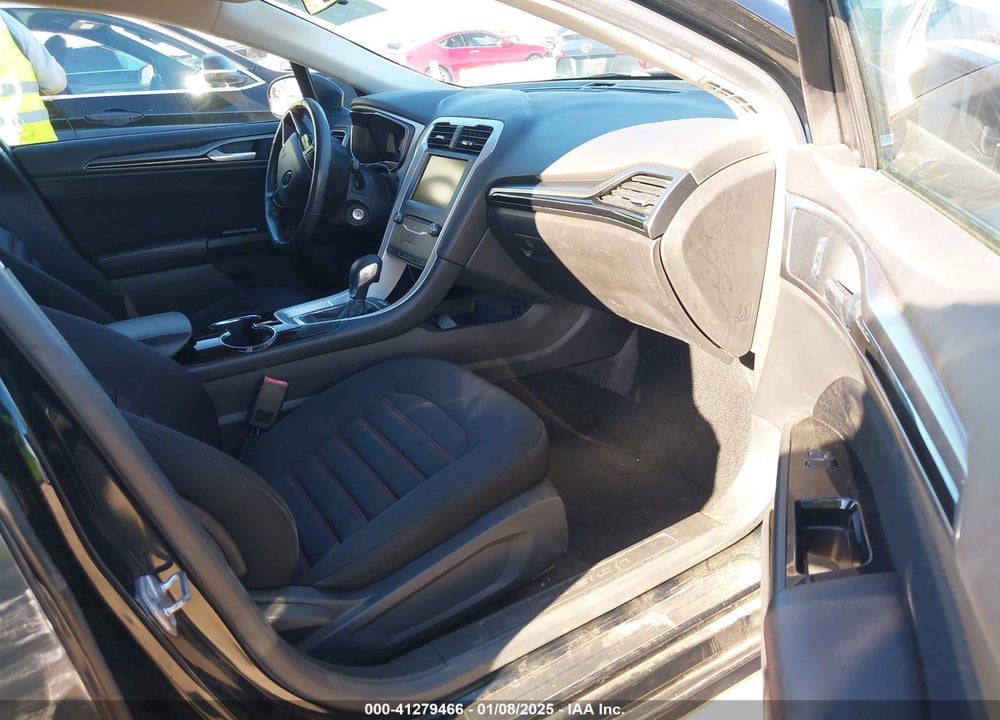 2014 FORD FUSION SE VIN: 3FA6P0HD1ER380041