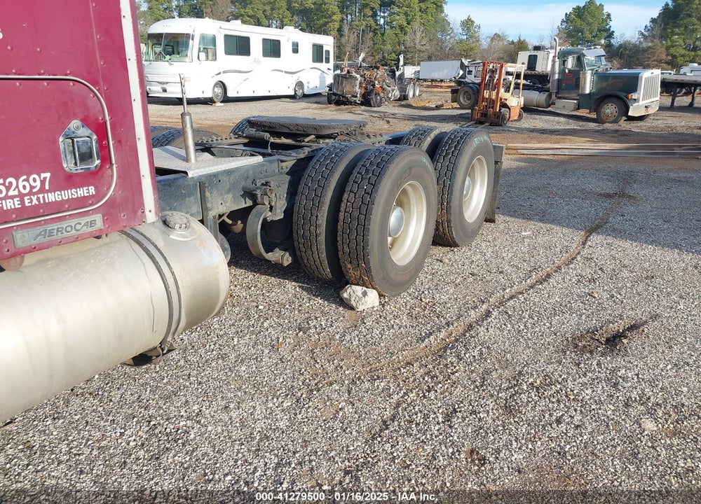 2004 KENWORTH CONSTRUCTION W900 VIN: 1XKWDB9X64J052697