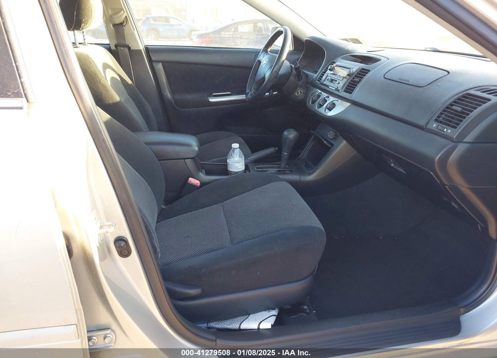2006 TOYOTA CAMRY SE VIN: 4T1BE32K56U650742