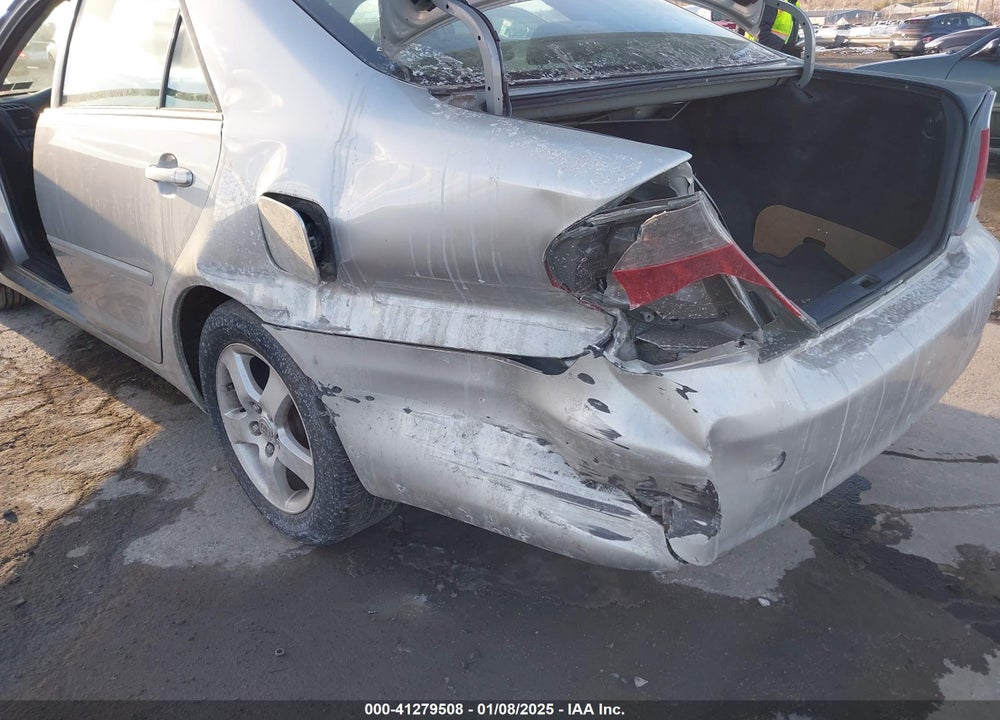 2006 TOYOTA CAMRY SE VIN: 4T1BE32K56U650742