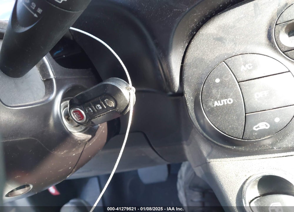 2014 FIAT 500E VIN: 3C3CFFGE4ET172837