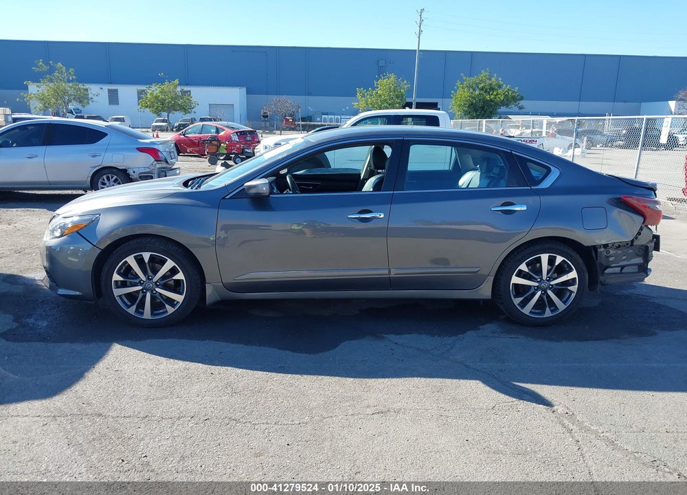 2017 NISSAN ALTIMA VIN: 1N4AL3AP7HC133329