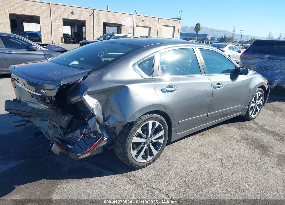 2017 NISSAN ALTIMA VIN: 1N4AL3AP7HC133329