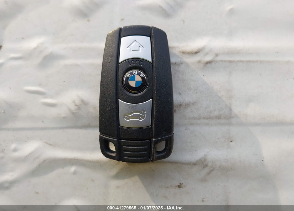 2008 BMW 328I VIN: WBAVA33508P142716