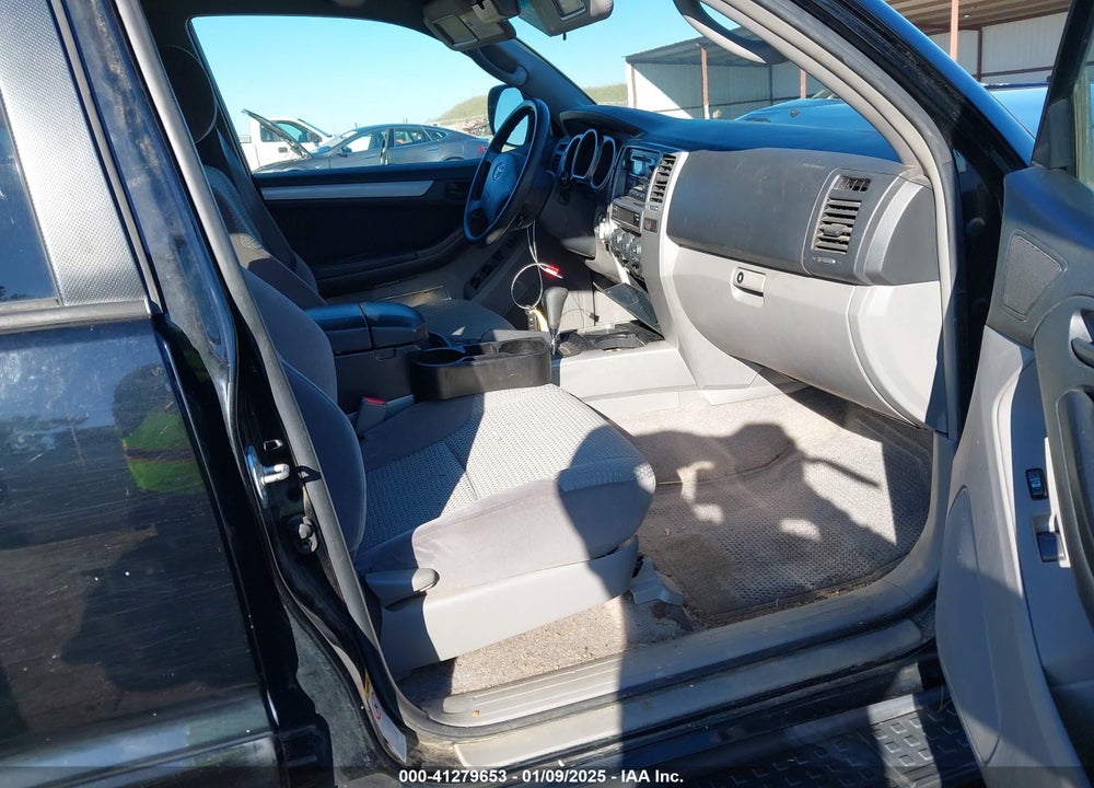 2005 TOYOTA 4RUNNER SR5 V6 VIN: JTEBU14R550069913
