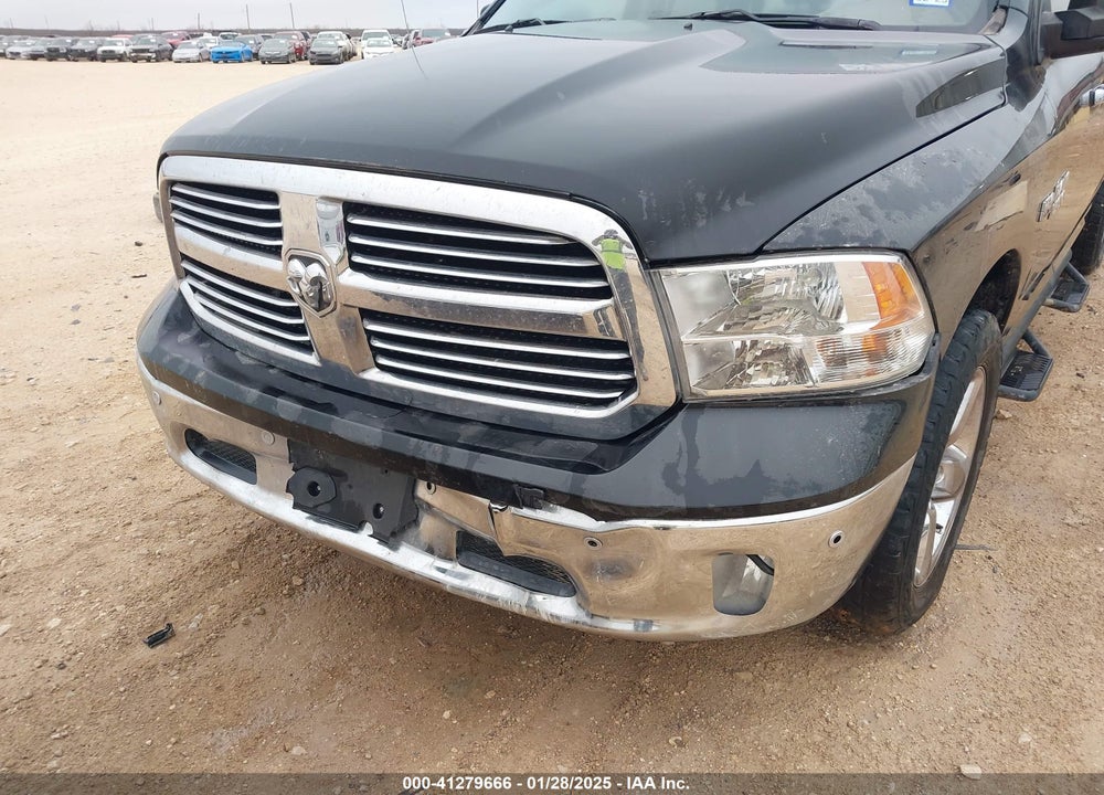 2017 RAM 1500 VIN: 1C6RR6TT2HS735401